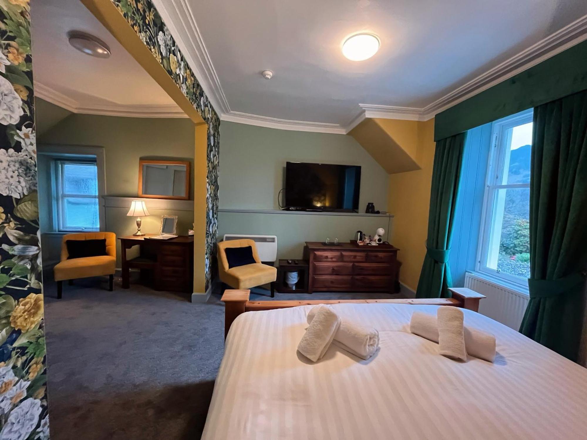 Achray House Restaurant With Rooms Saint Fillans Eksteriør bilde