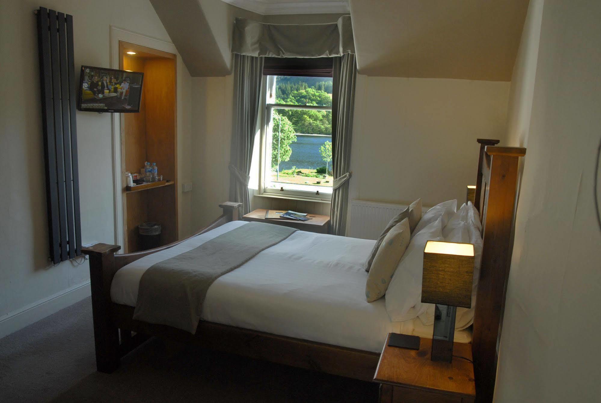 Achray House Restaurant With Rooms Saint Fillans Eksteriør bilde